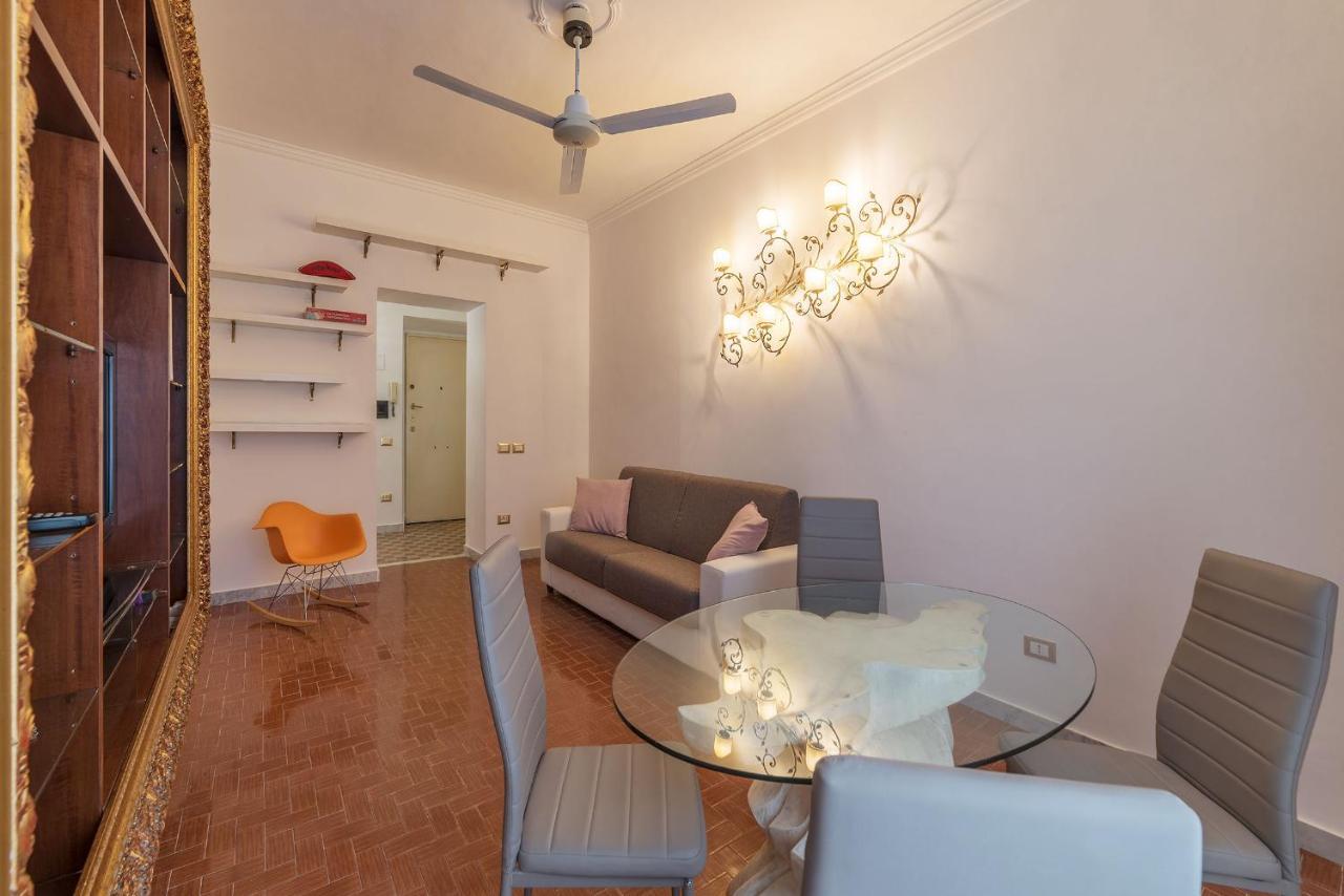 Piramide & Testaccio Design Flat ローマ エクステリア 写真