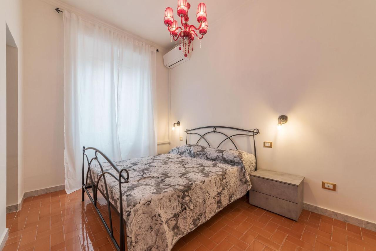 Piramide & Testaccio Design Flat ローマ エクステリア 写真